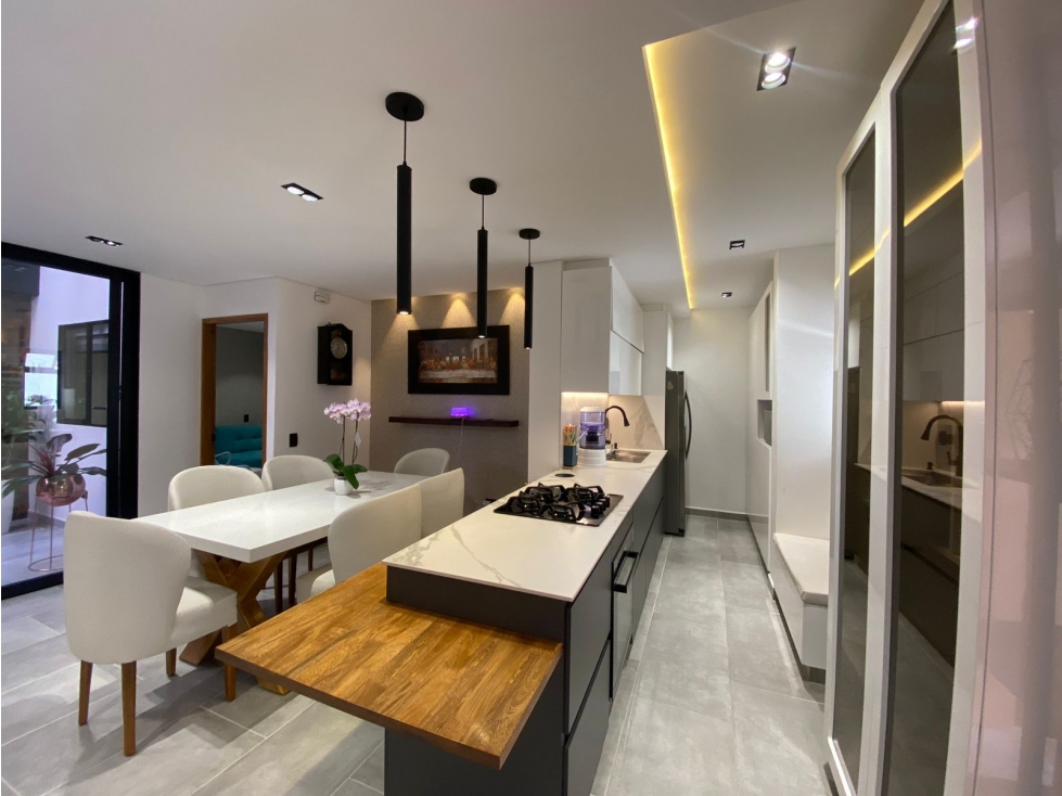 Venta de casa en exclusivo sector de San Antonio, Rionegro — foto 3
