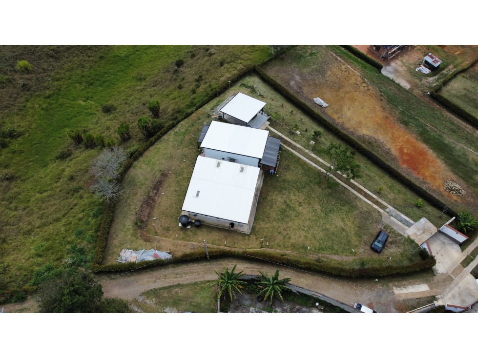 Venta de casa campestre en El Carmen de Viboral, Antioquia — foto 2