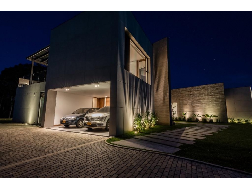 Casa moderna en Parcelacion cerrada vía san antonio la ceja — foto 2