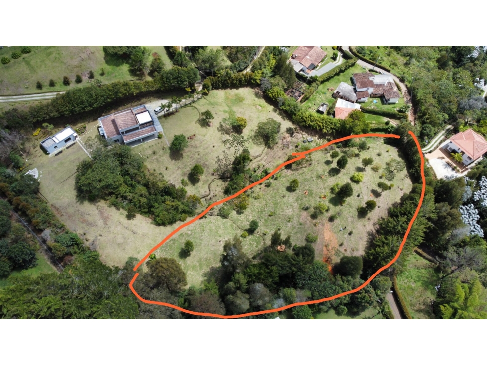 Venta de lote en Llanogrande sector Cabeceras