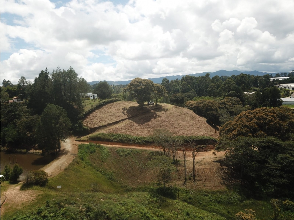 Venta de lote en parcelación Rionegro vía El Carmen — foto 2