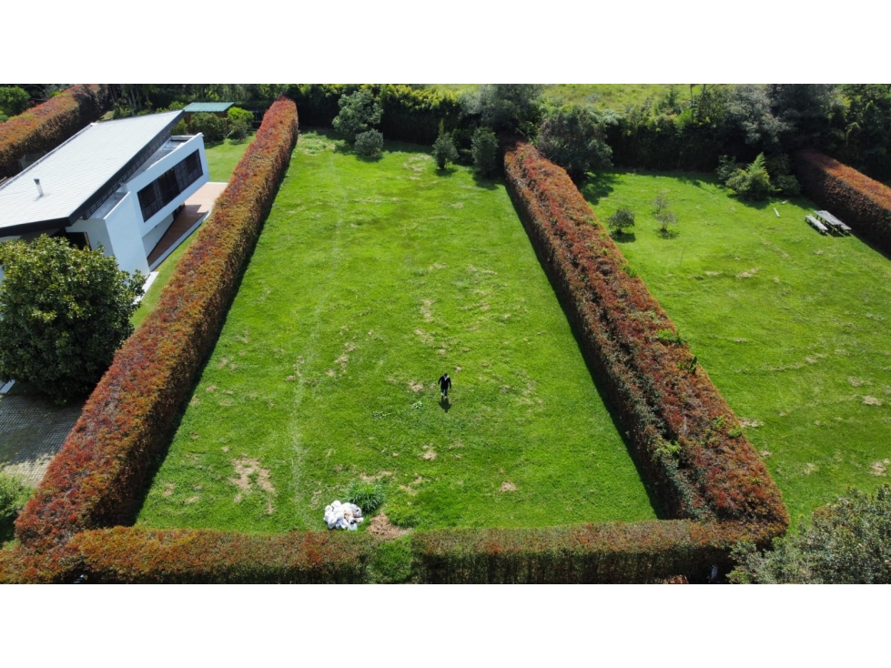 Venta de lote en exclusiva parcelación de Llanogrande, Rionegro. — foto 2
