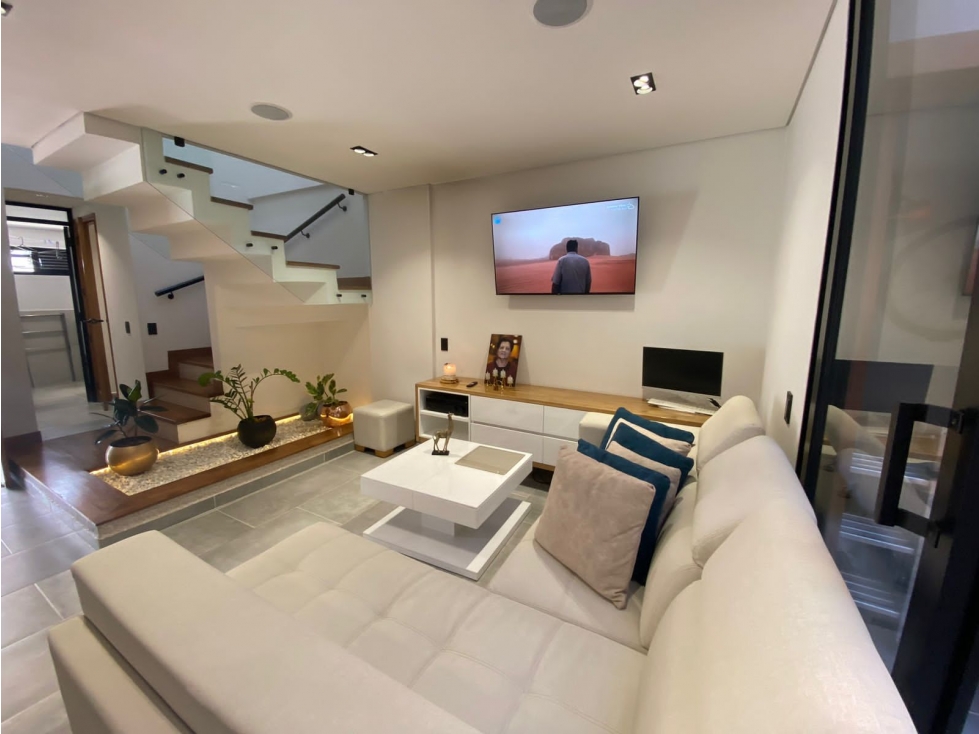 Venta de casa en exclusivo sector de San Antonio, Rionegro