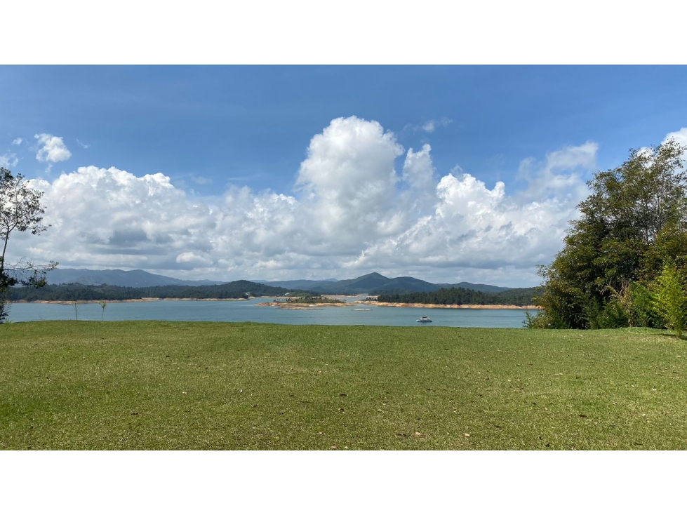 Venta de lote en condominio de Guatapé, Antioquia