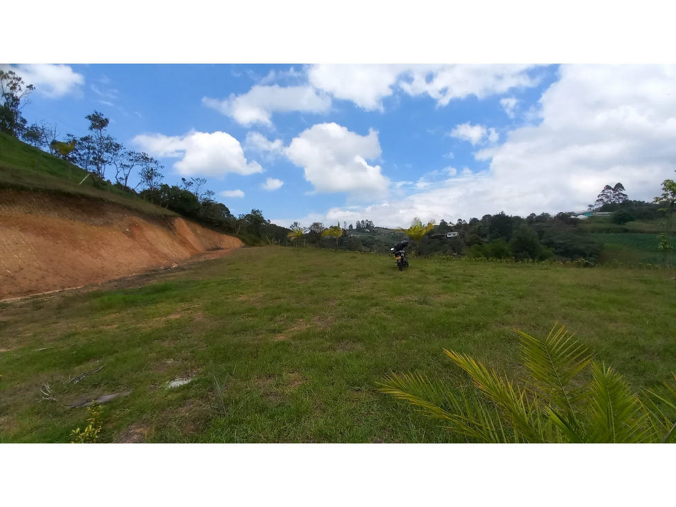 Venta de lotes sobre la vía hacia Guatapé en Marinilla, Antioquia — foto 5