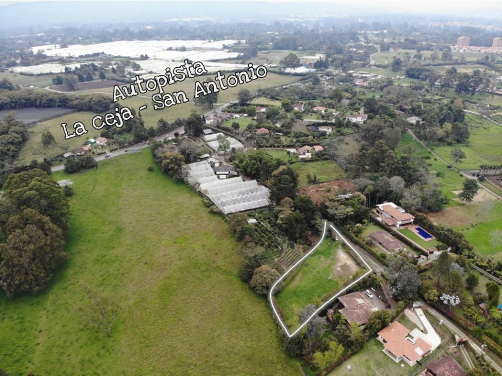 Venta de lote independiente vía San Antonio La Ceja