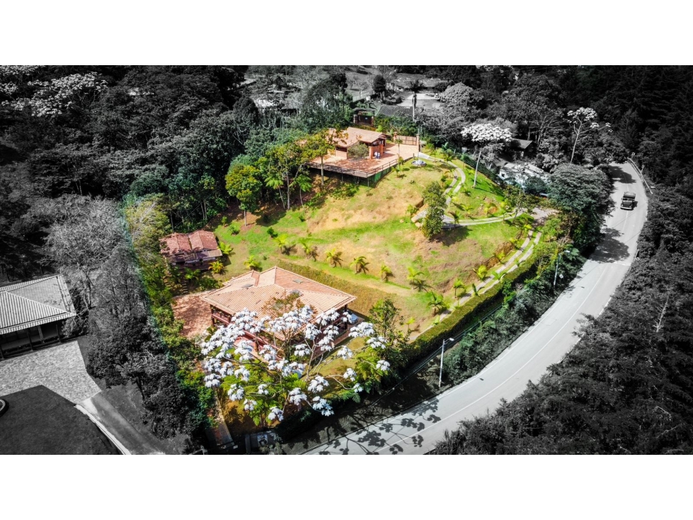 Venta de casa finca cercana al Túnel de Oriente en Rionegro, Antioquia