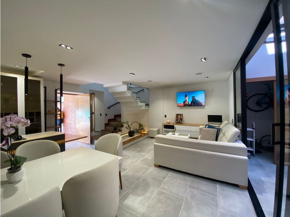 Venta de casa en exclusivo sector de San Antonio, Rionegro — foto 5