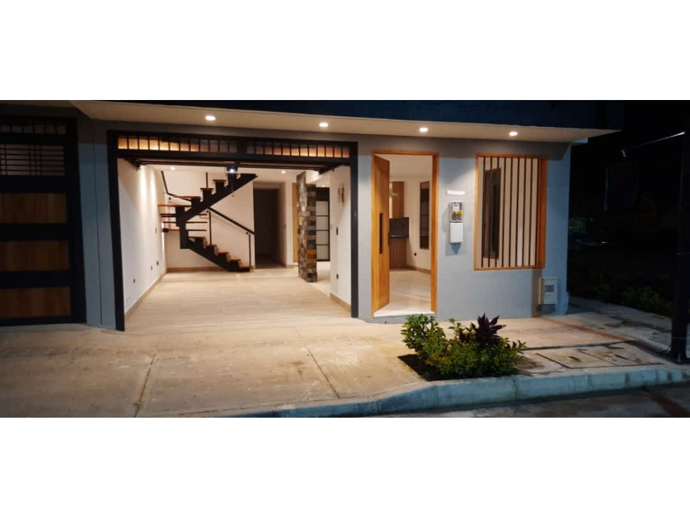 Venta de casa en exclusiva zona de La Ceja, Antioquia