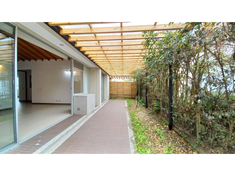 Venta de casa en unidad cerrada de El Retiro, Antioquia — foto 4