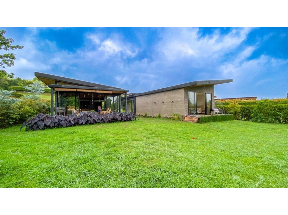 Venta de casa en exclusiva parcelación de Rionegro vereda El Tablazo — foto 2