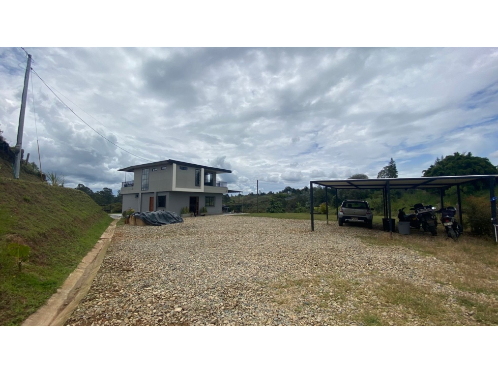 Venta de casa finca en Marinilla
