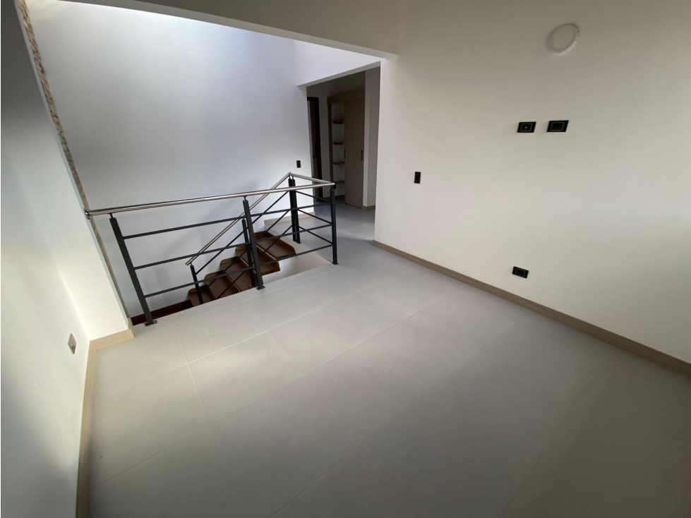 Venta de casa en La Ceja, Antioquia — foto 3