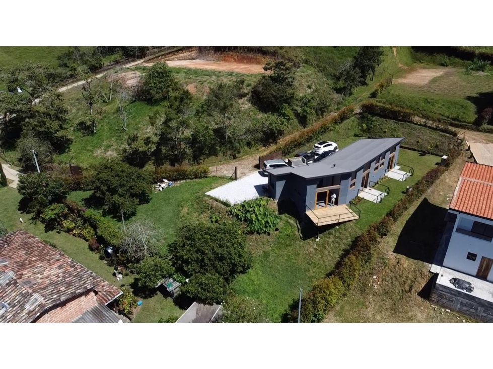 Venta de casa campestre en el Carmen de Viboral Vereda Samaria — foto 2