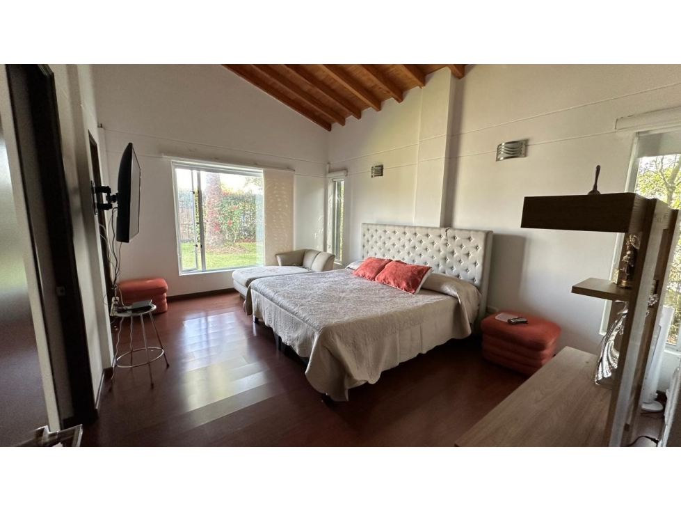 Venta de Hermosa casa finca en Llanogrande en unidad cerrada — foto 3