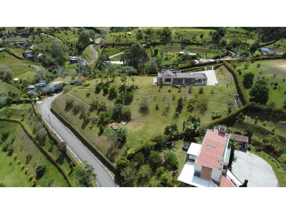 Venta de casa en parcelación de San Antonio de Pereira — foto 2