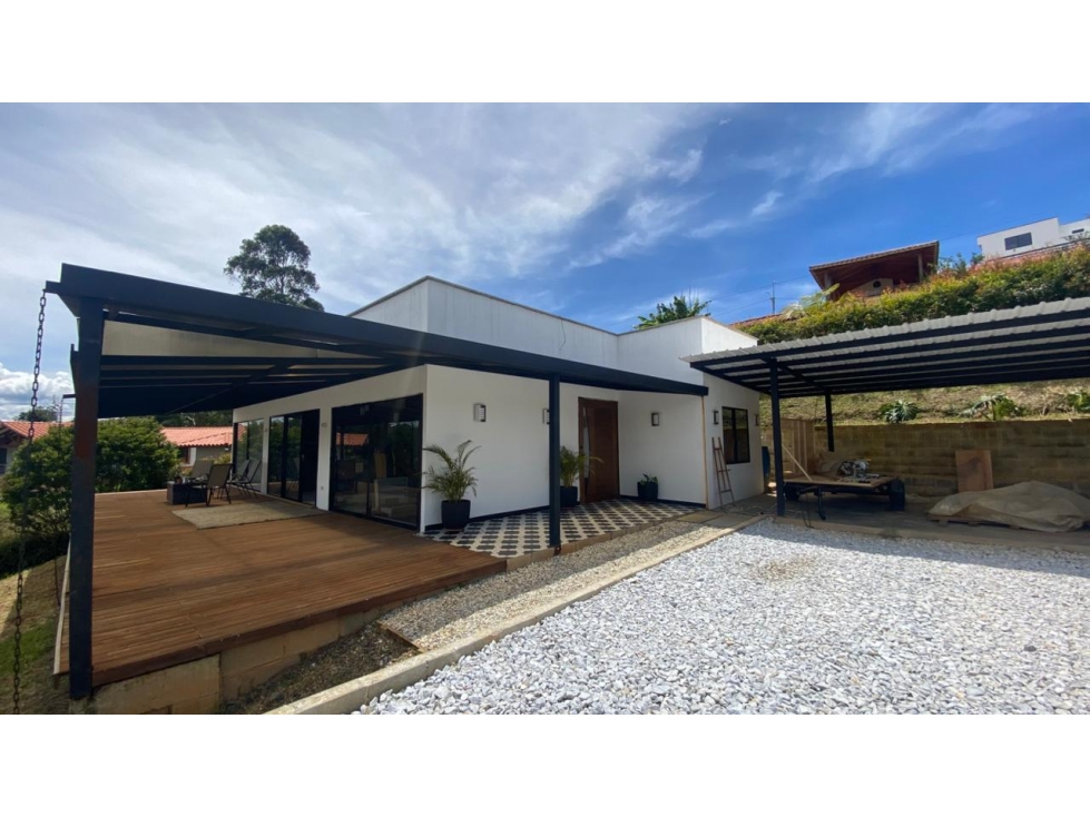 Venta de casa campestre en el Carmen de Viboral