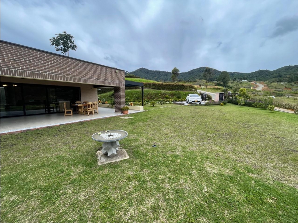 Venta Hermosa casa de campo en parcelación vía san antonio la ceja — foto 2