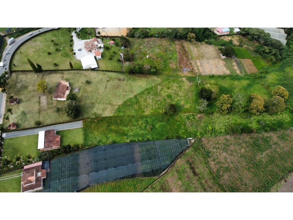 Venta de lote con uso mixto en El Carmen de Viboral, Antioquia — foto 4
