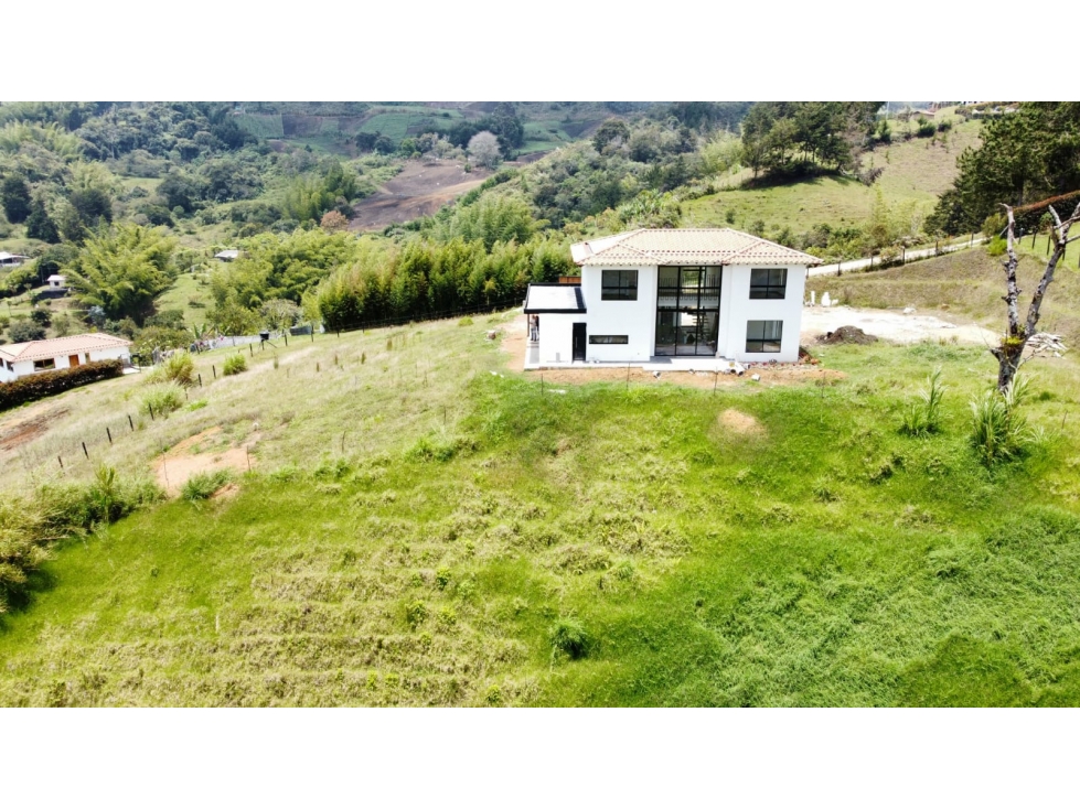 Venta de casa campestre cerca a El Peñol en Marinilla, Antioquia — foto 5