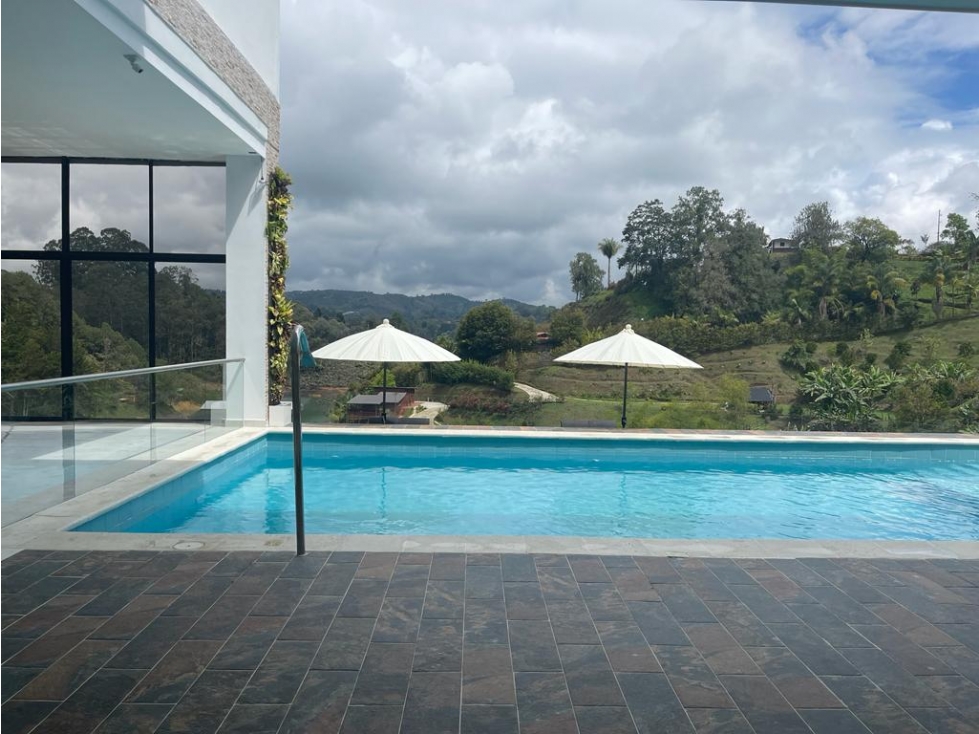 Venta de hotel en El Peñol Antioquia - 5