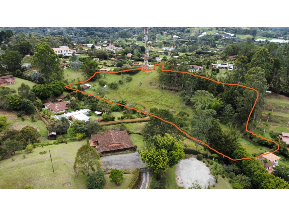 Venta de casa lote en Cabeceras Llanogrande