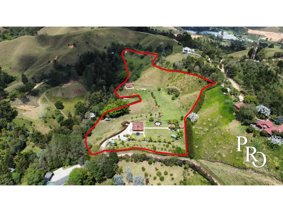 Venta de finca en exclusiva parcelación de El Retiro, Antioquia
