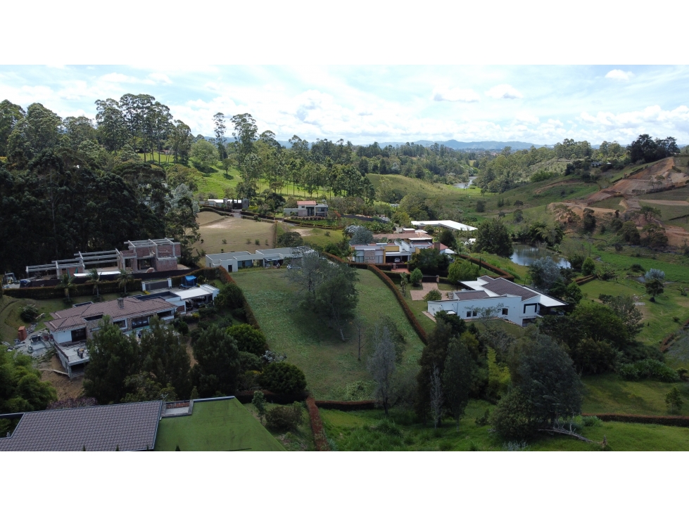 Venta de lote en parcelación sobre la vía San Antonio-La Ceja — foto 4
