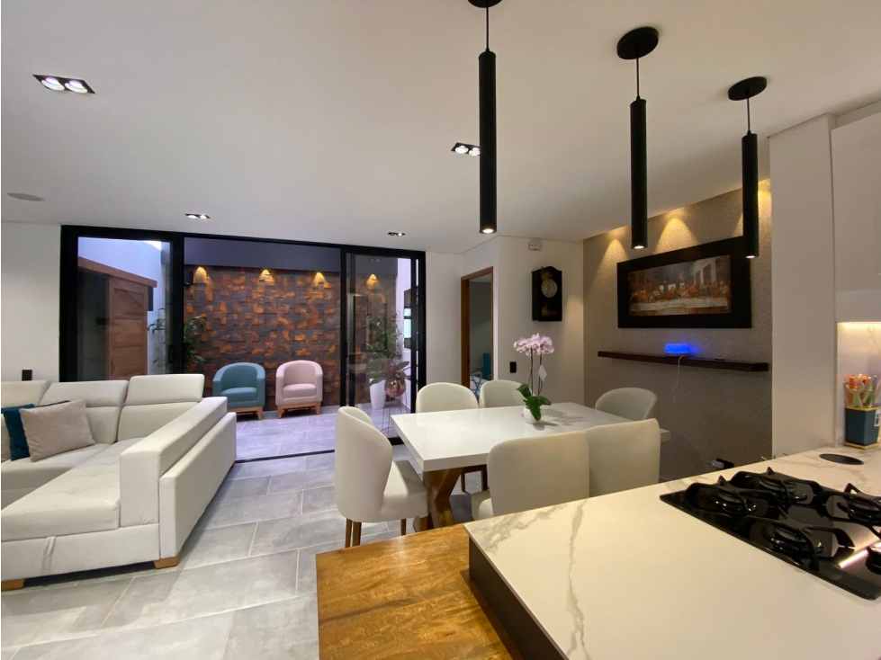 Venta de casa en exclusivo sector de San Antonio, Rionegro — foto 2