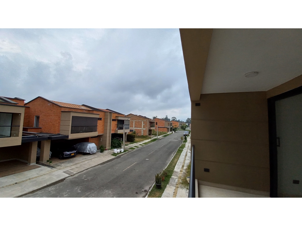 Venta de casa en exclusivo sector de San Antonio, Rionegro — foto 4