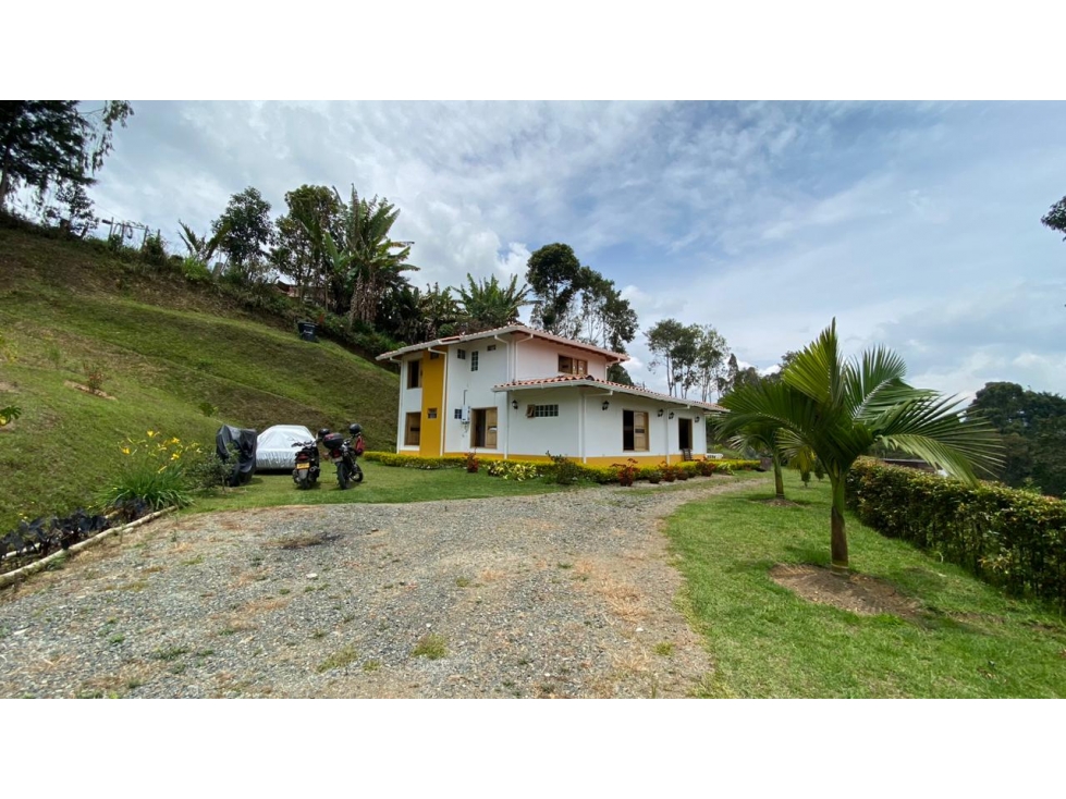 Venta de finca en unidad cerrada de El Santuario, Antioquia