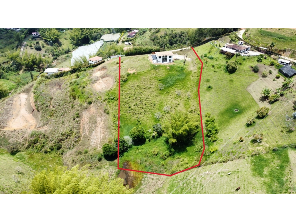 Venta de casa campestre cerca a El Peñol en Marinilla, Antioquia