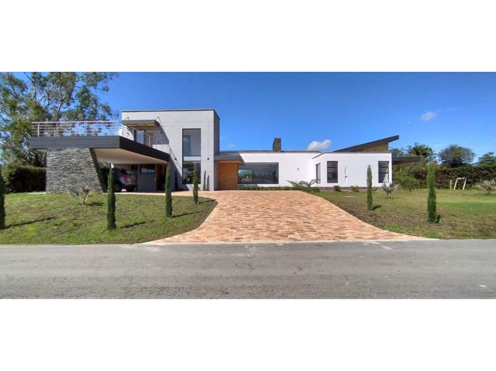 Venta de casa campestre en Llanogrande