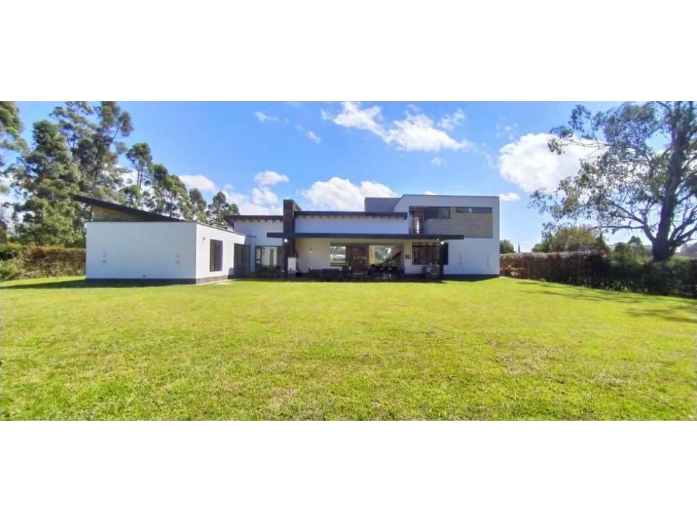 Venta de casa campestre en Llanogrande — foto 2