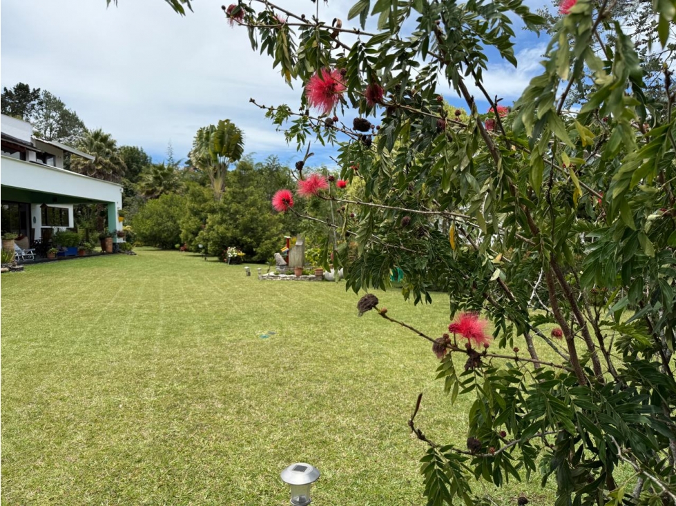 Venta de Casa en Llanogrande Unidad Cerrada con Jardín y Kiosko — foto 6
