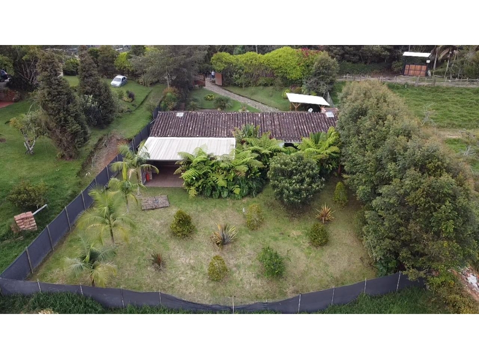 Venta de casa campestre en el Carmen de Viboral vereda Quirama — foto 2