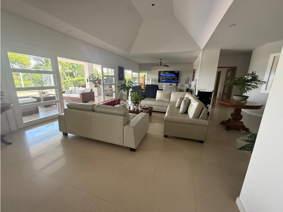 CASA DE UN PISO CON PISCINA Y JACUZZI — foto 5