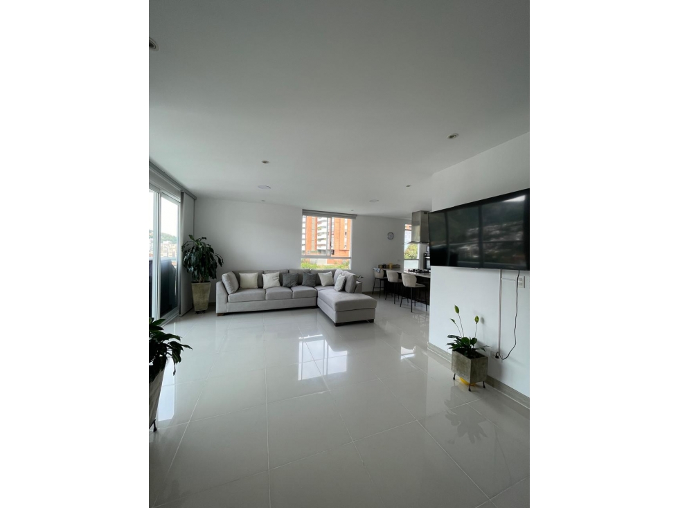 APARTAMENTO EN VENTA EN EL OESTE CON VISTA A LA MONTAÑA — foto 6
