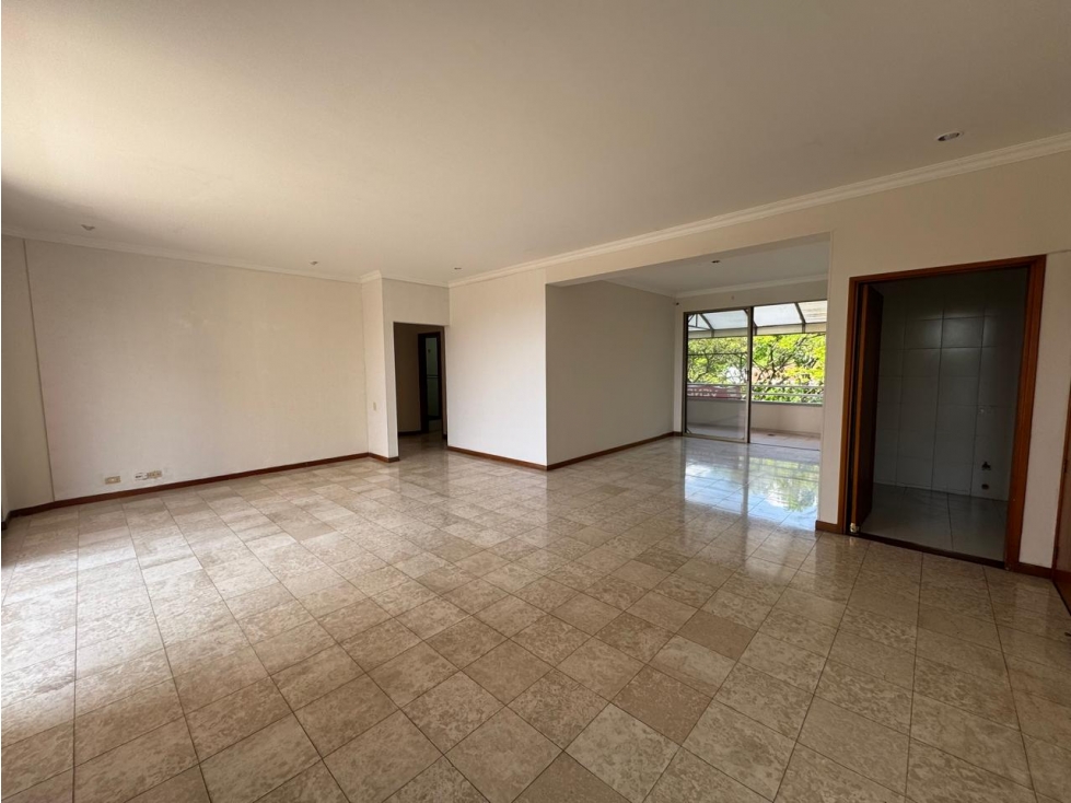 APARTAMENTO EN CIUDAD JARDIN CON VISTA A ZONA VERDE Y RESERVA — foto 3