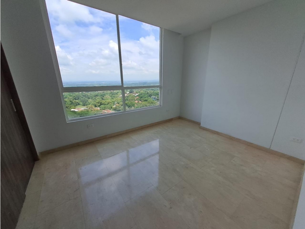 MODERNO APARTAMENTO CON VISTA A LOS FARALLONES — foto 2