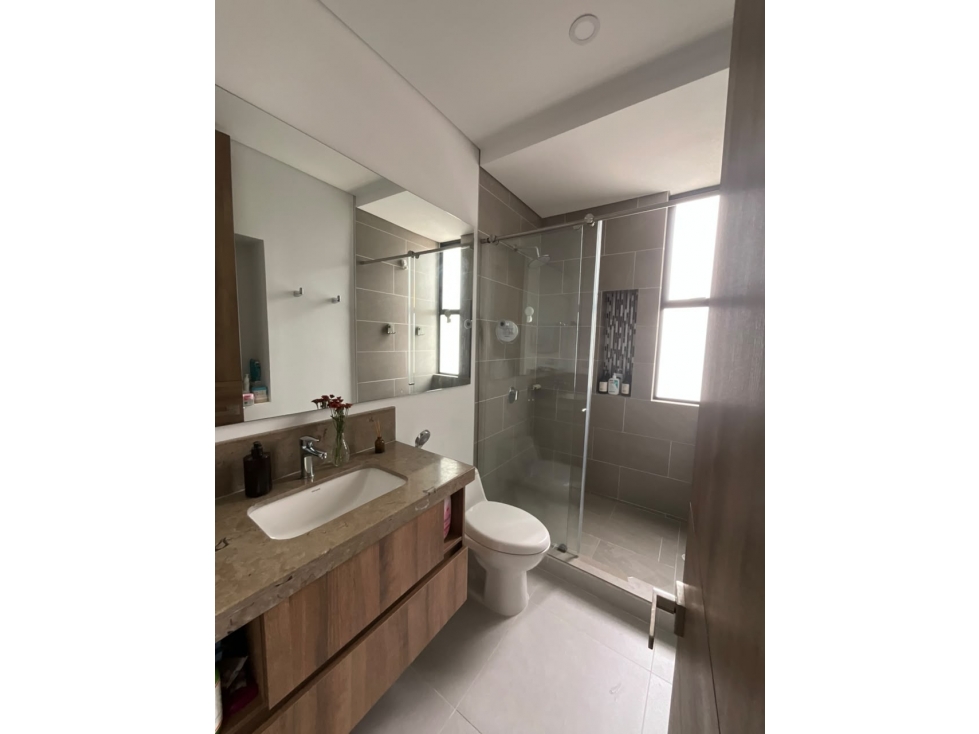 APARTAMENTO MODERNO CON VISTA A PANCE Y LOS FARALLONES — foto 5