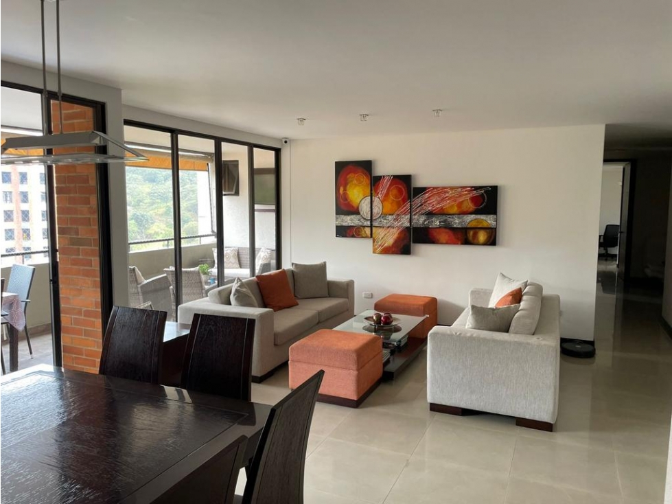 APARTAMENTO CON VISTA A LA CIUDAD Y LAS MONTAÑAS — foto 2