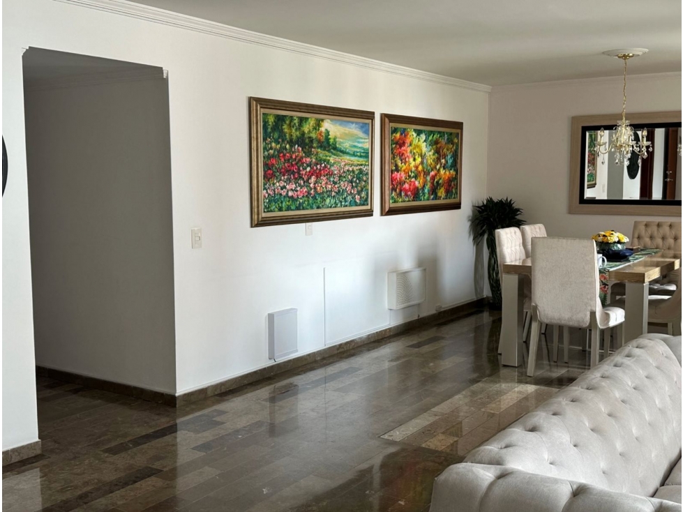 APARTAMENTO AMPLIO EN EL OESTE DE CALI