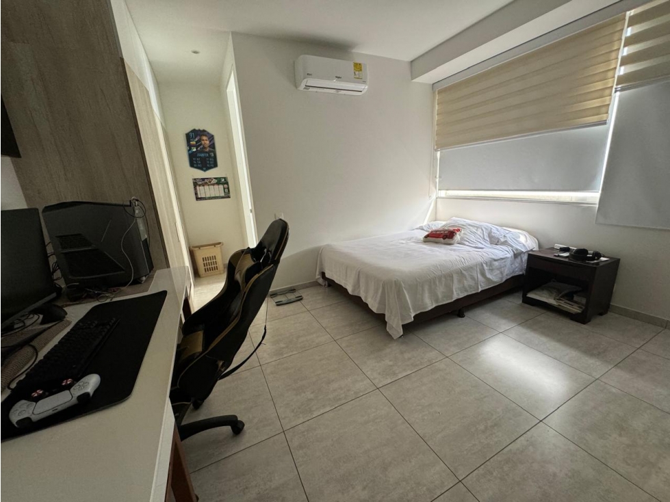 CASA MODERNA CON PISCINA Y JACUZZI — foto 6