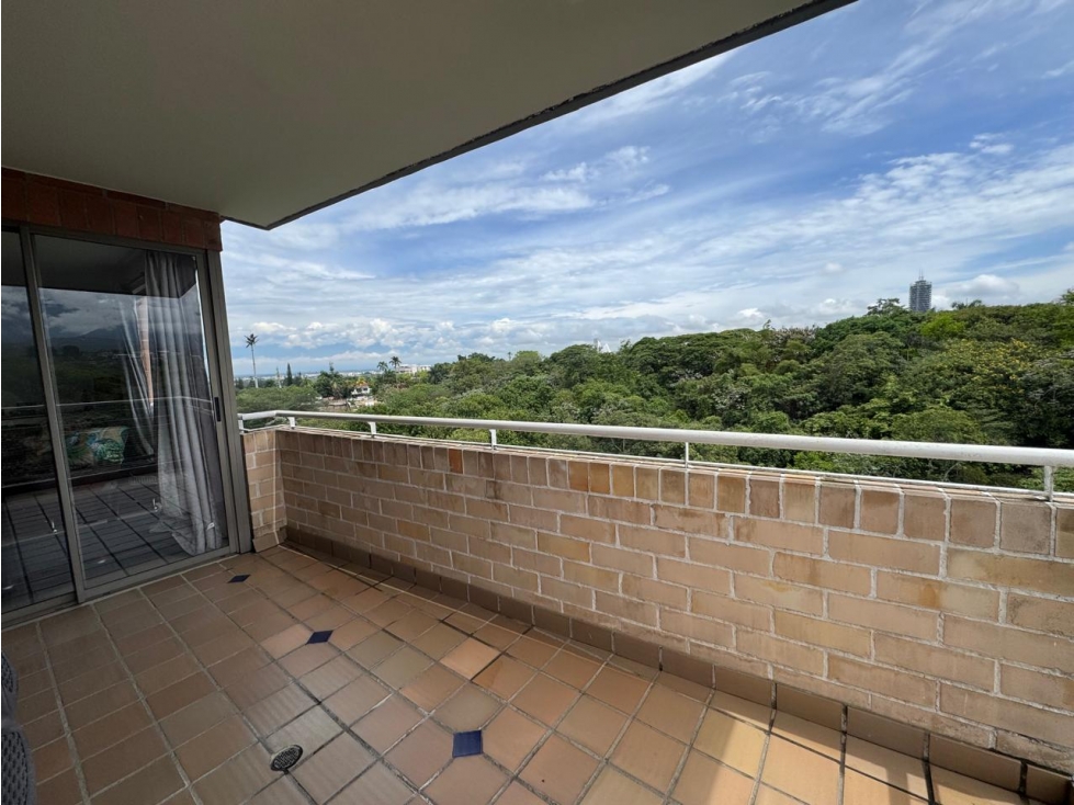 APARTAMENTO CON VISTA A LOS FARALLONES Y AL HUMEDAL - 2
