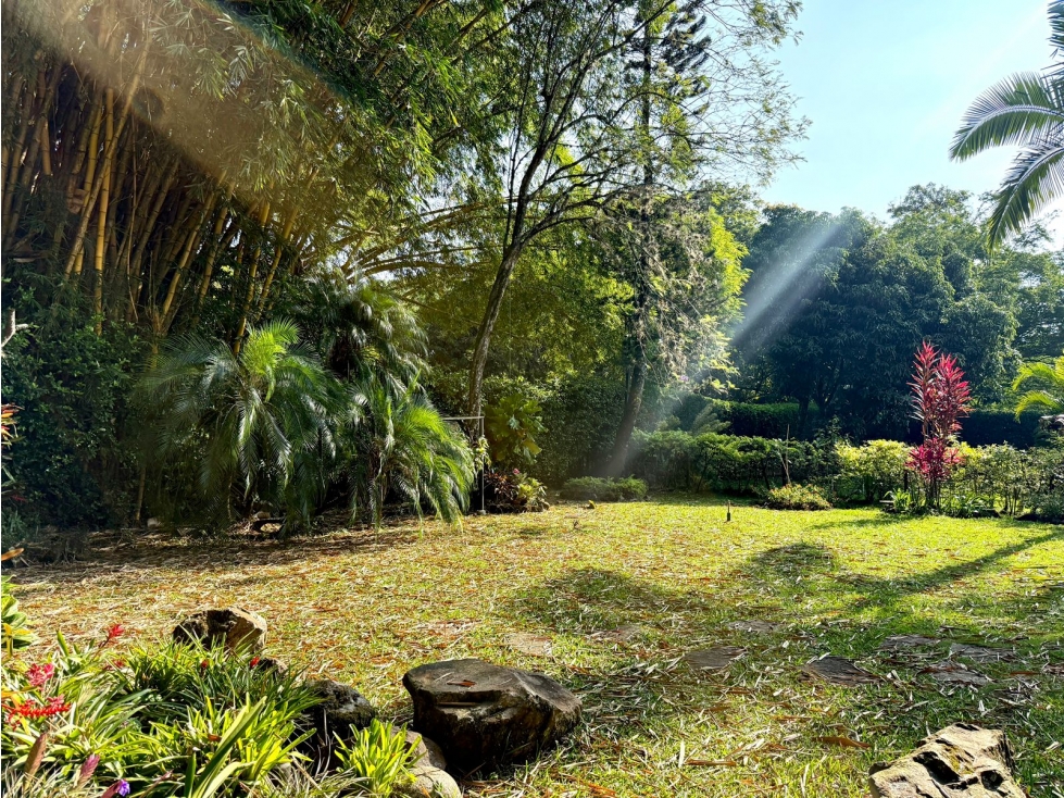 CASA CAMPESTRE EN UNIDAD CON VISTA A LOS CAMPOS DEL CLUB FARALLONES — foto 5