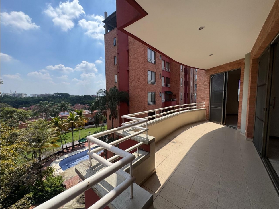 APARTAMENTO EN CIUDAD JARDIN CON VISTA A ZONA VERDE Y RESERVA — foto 2