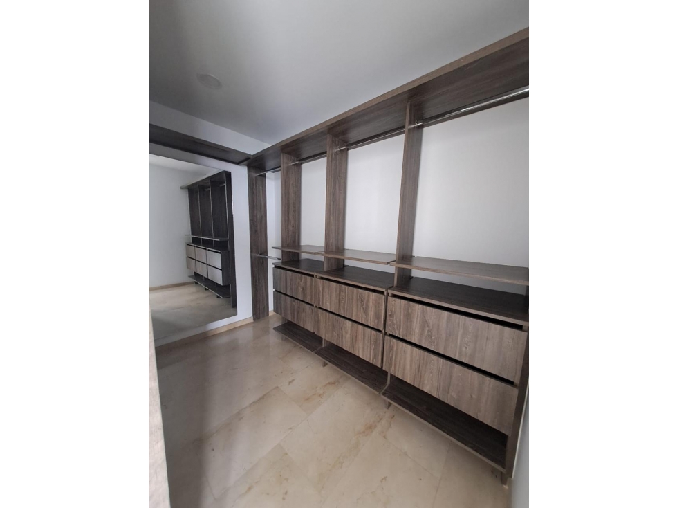 MODERNO APARTAMENTO CON VISTA A LOS FARALLONES — foto 5
