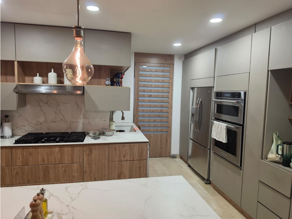 APARMENTO EN VENTA EN CRISTALES CON VISTA A LA CIUDAD REMODELADO — foto 5