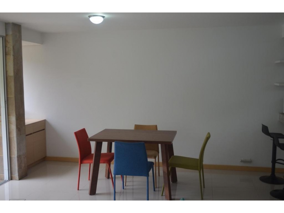 APARTAMENTO AMOBLADO CON VISTA A ZONA VERDE — foto 4